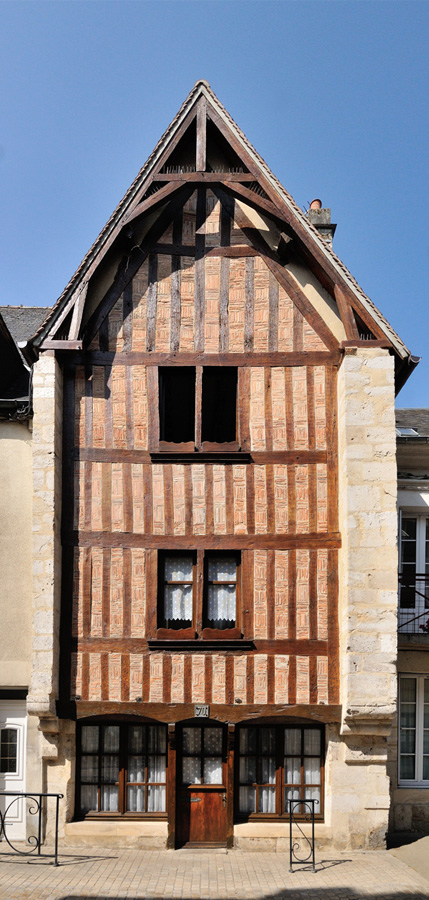 Rue de la République à Sées