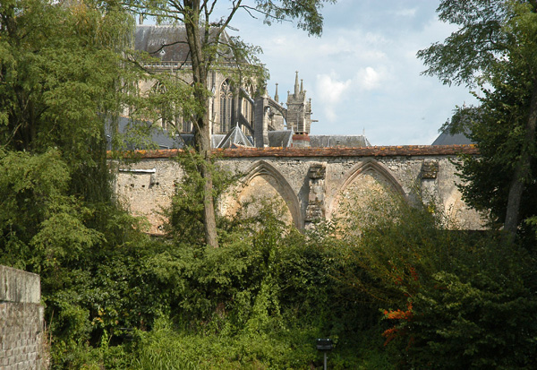 Vestiges de Notre-Dame du Vivier à Sées